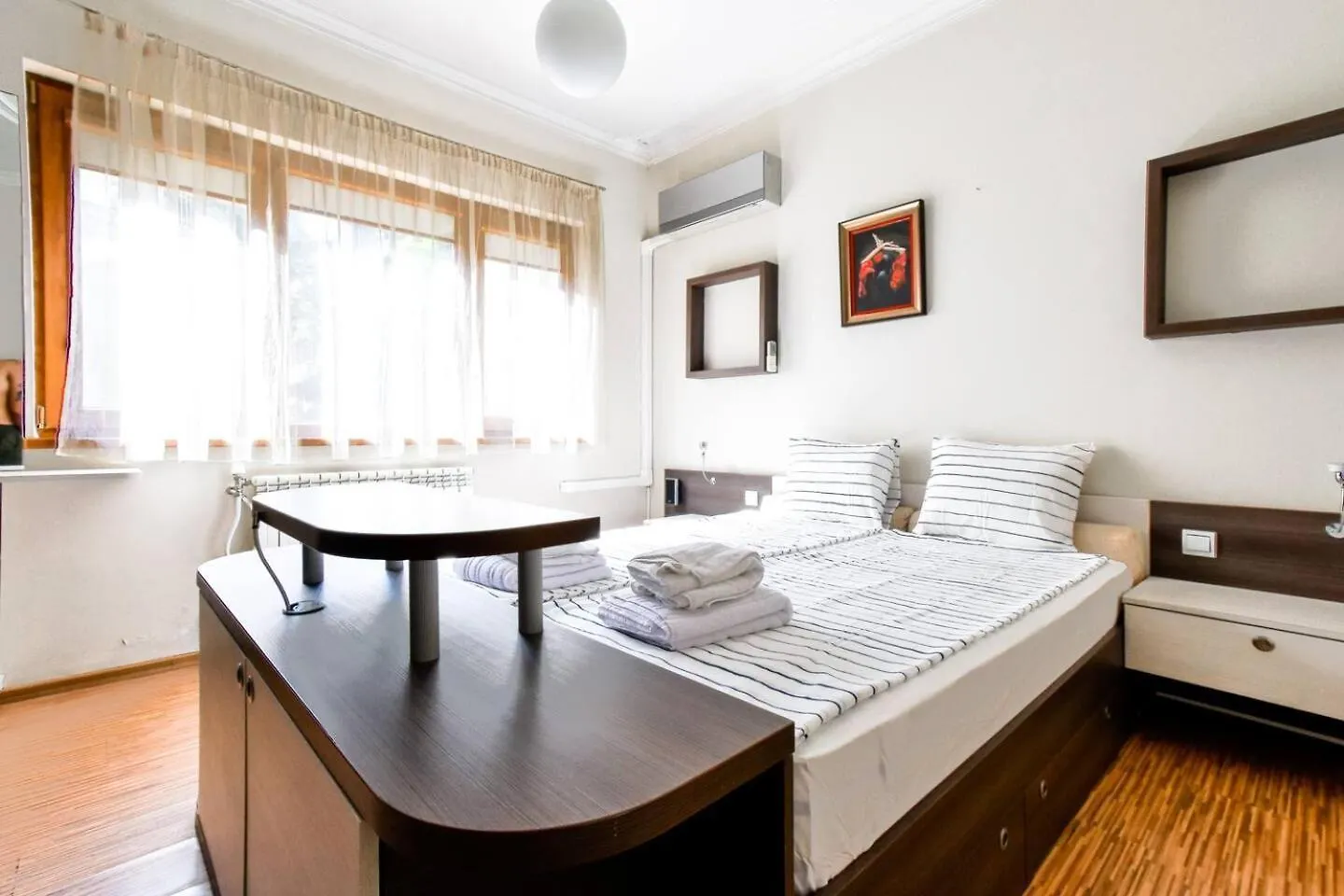 2Bdr Top Location Acs Separate Kitchen ソフィア アパート