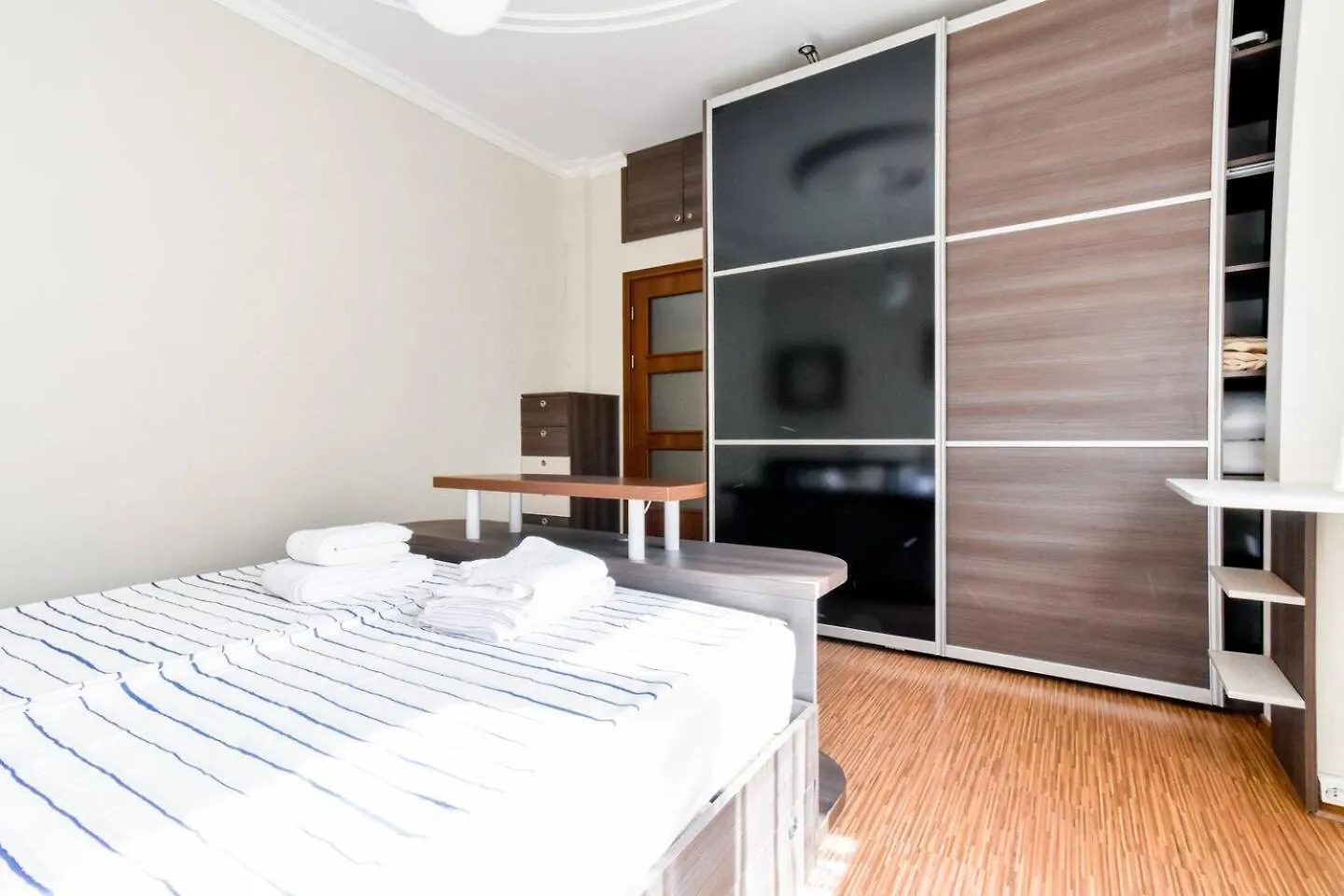 Apartament 2Bdr Top Location Acs Separate Kitchen Sofia Bulgaria
